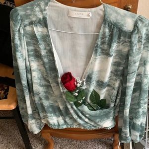 Long sleeve shirt in smoky green